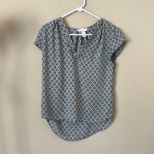 H&M black white v neck printed blouse polyester